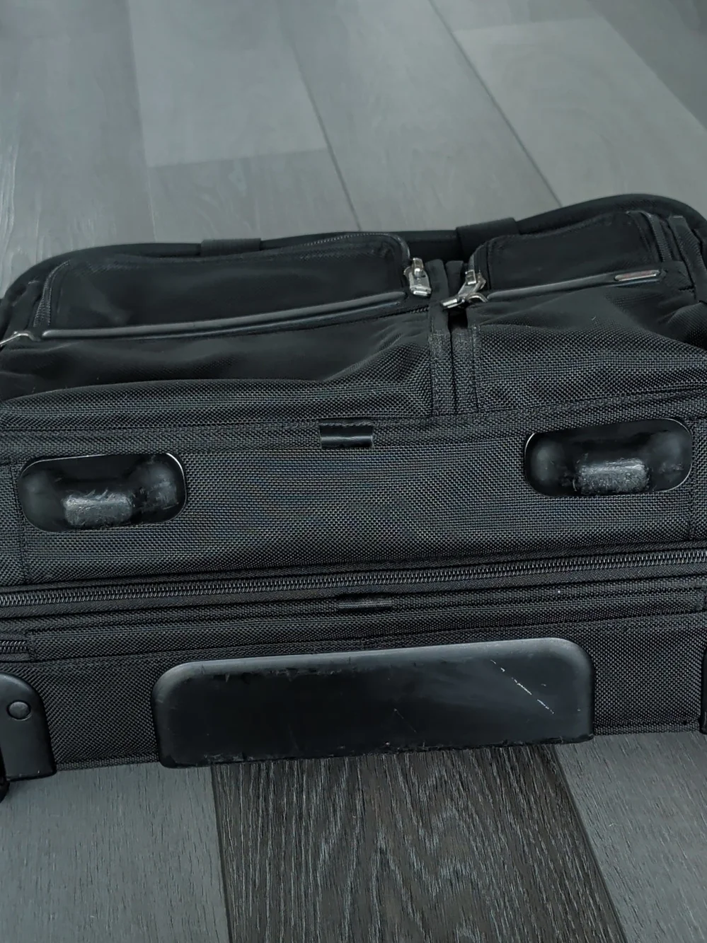 Tumi Black Men's Laptop Briefcase with Front Zip Pockets